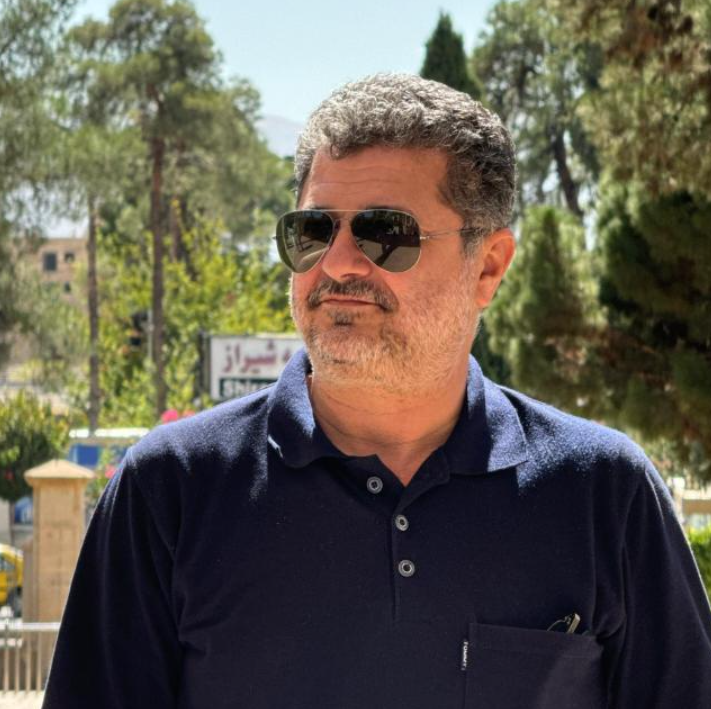 محمود عاشوری